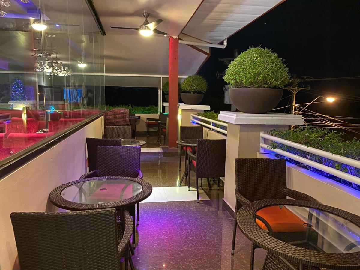 Grand Diamond Hotel Trinidad Piarco Екстериор снимка