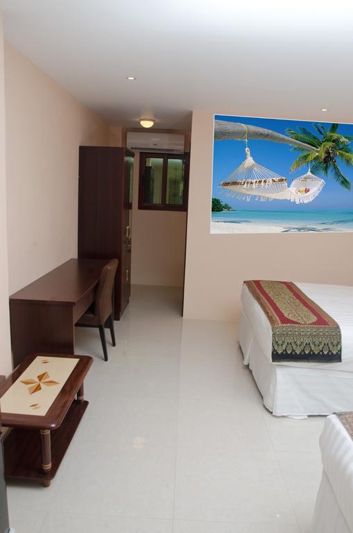 Grand Diamond Hotel Trinidad Piarco Екстериор снимка