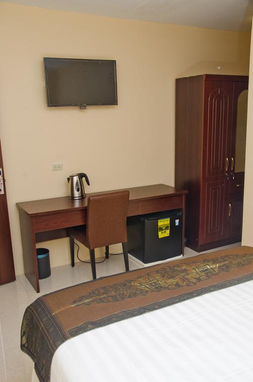 Grand Diamond Hotel Trinidad Piarco Екстериор снимка