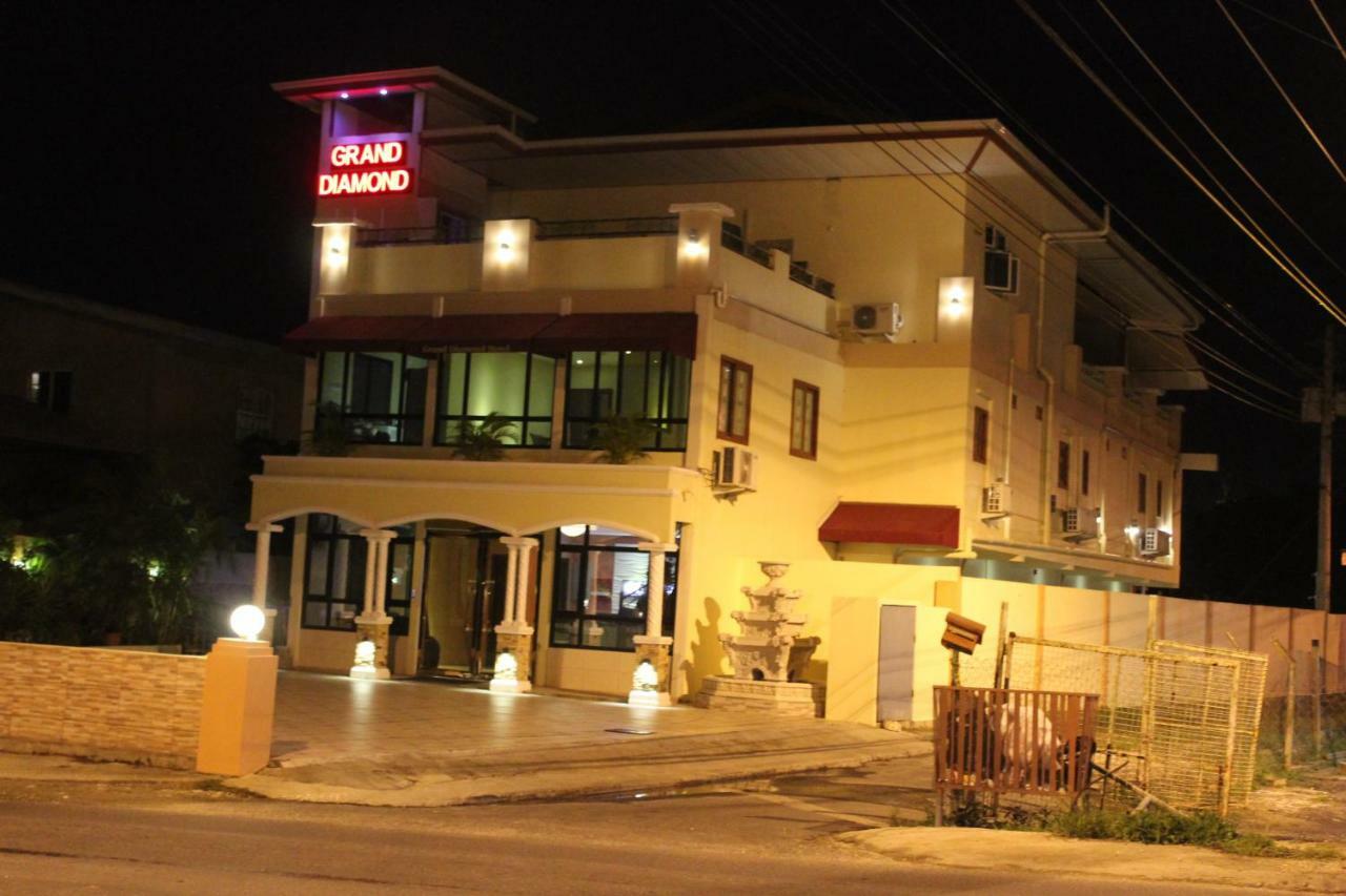 Grand Diamond Hotel Trinidad Piarco Екстериор снимка