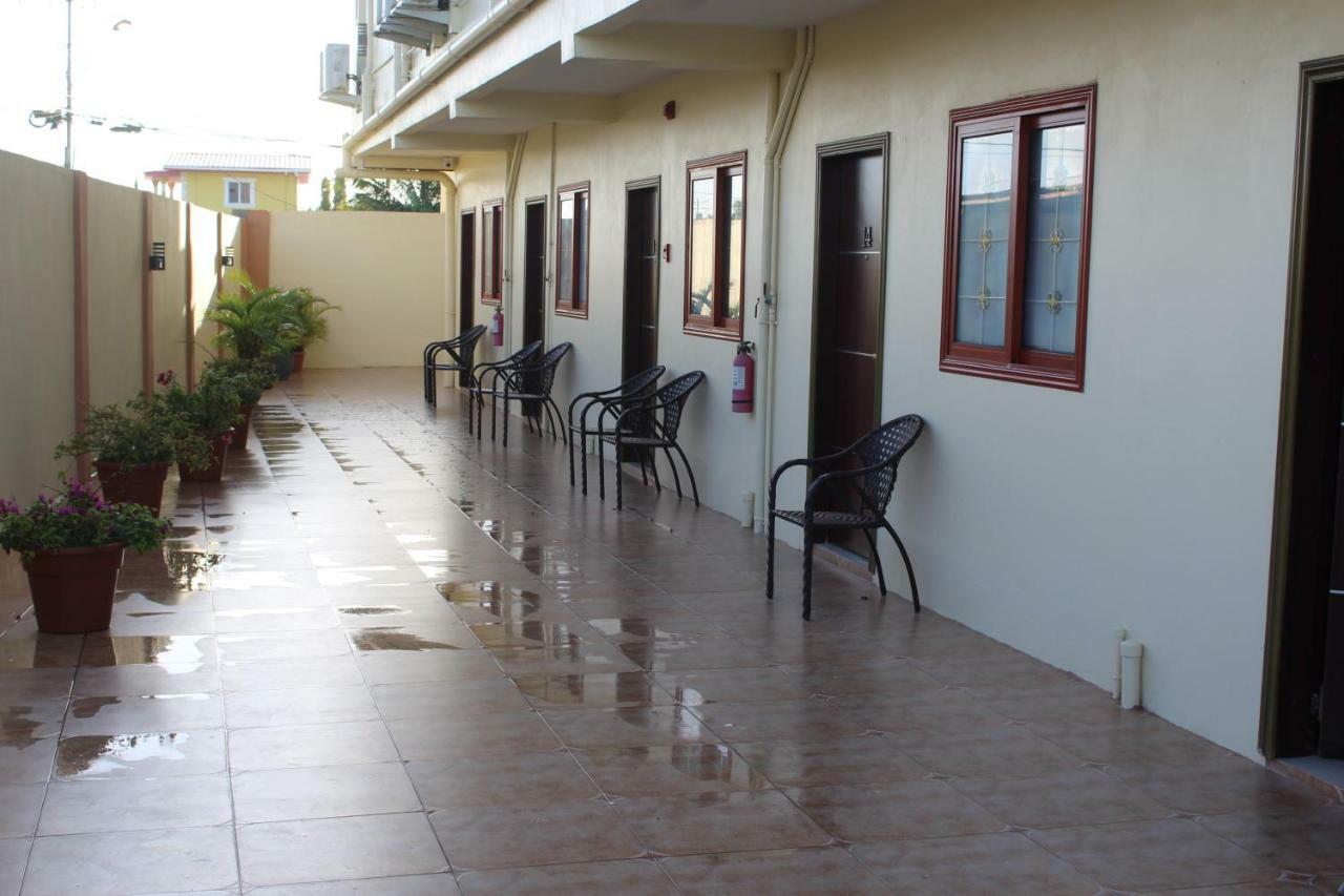 Grand Diamond Hotel Trinidad Piarco Екстериор снимка